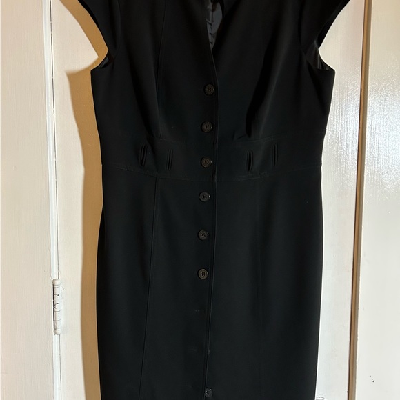 Calvin Klein Black Button Shift Dress with Cut out Waist Detail size 14 - Picture 8 of 9